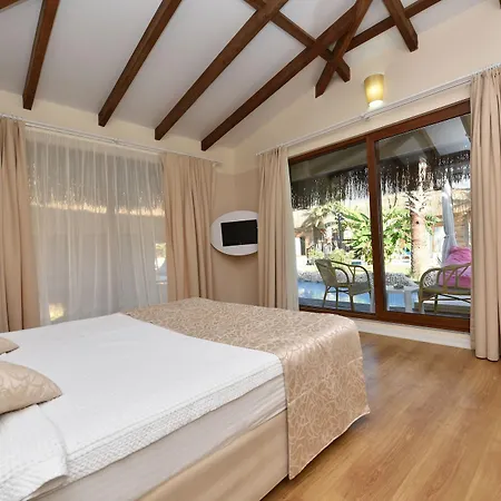 Sahra Su Village & 4*