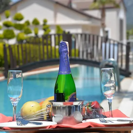 Sahra Su Village & Отель 4*