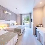 Otel Sahra Su Village &