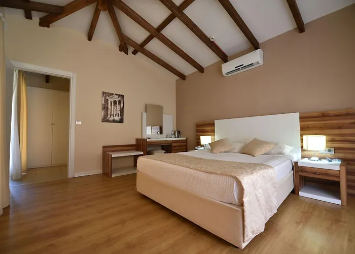 Sahra Su Village & 4*